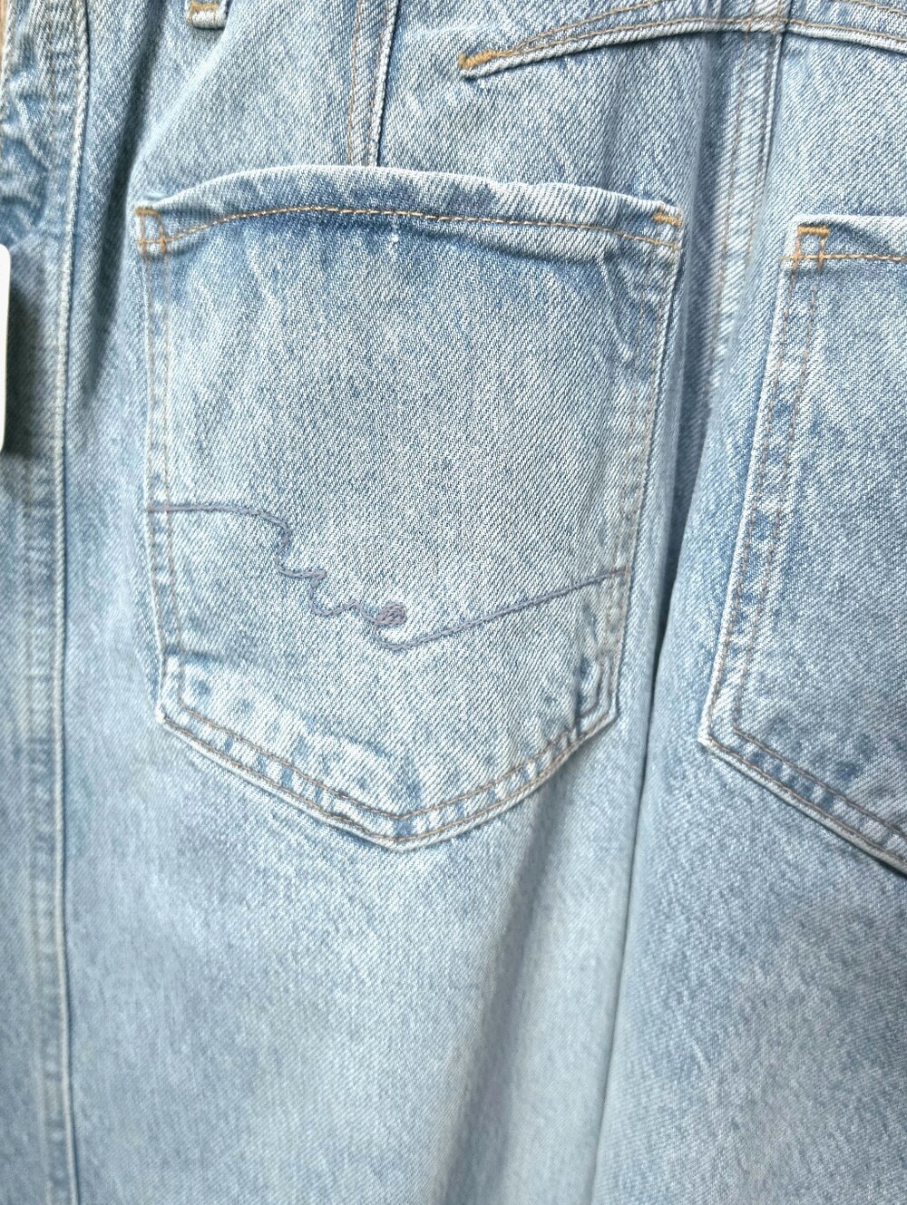 NWT We The Free Good Luck Barrel Overalls By Free People in Going Steady - Picture 9 of 10